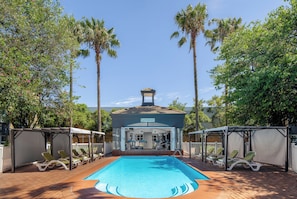 Outdoor pool - Airport Grand Hotel and Conference Center (Boksburg)
