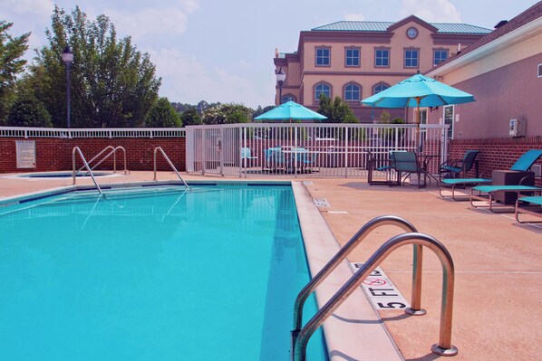 Seasonal outdoor pool