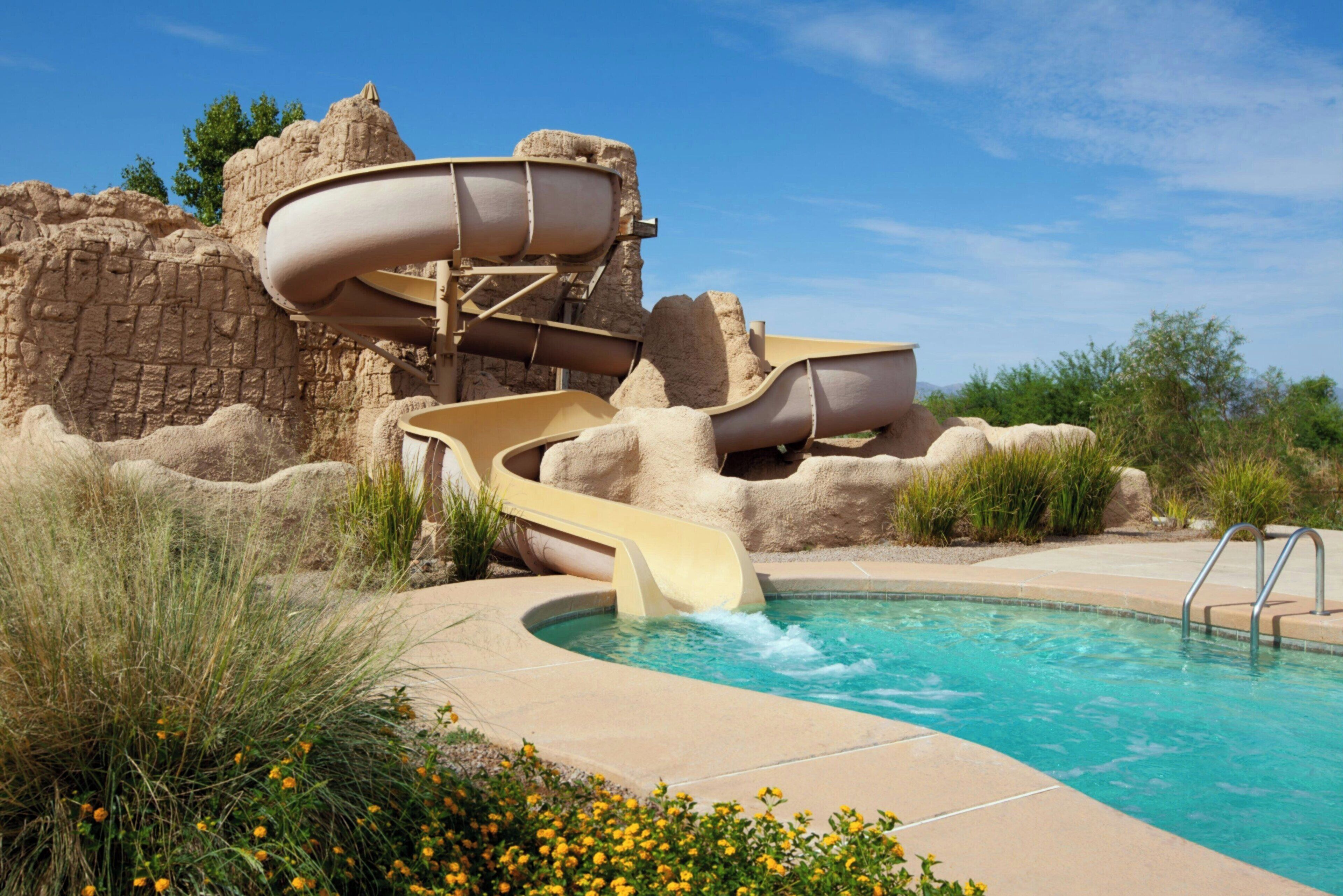 2 個室外泳池；泳池傘、躺椅