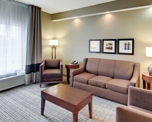 Suite, 1 King Bed with Sofa bed, Accessible, Non Smoking | Desk, iron/ironing board, free WiFi, bed sheets