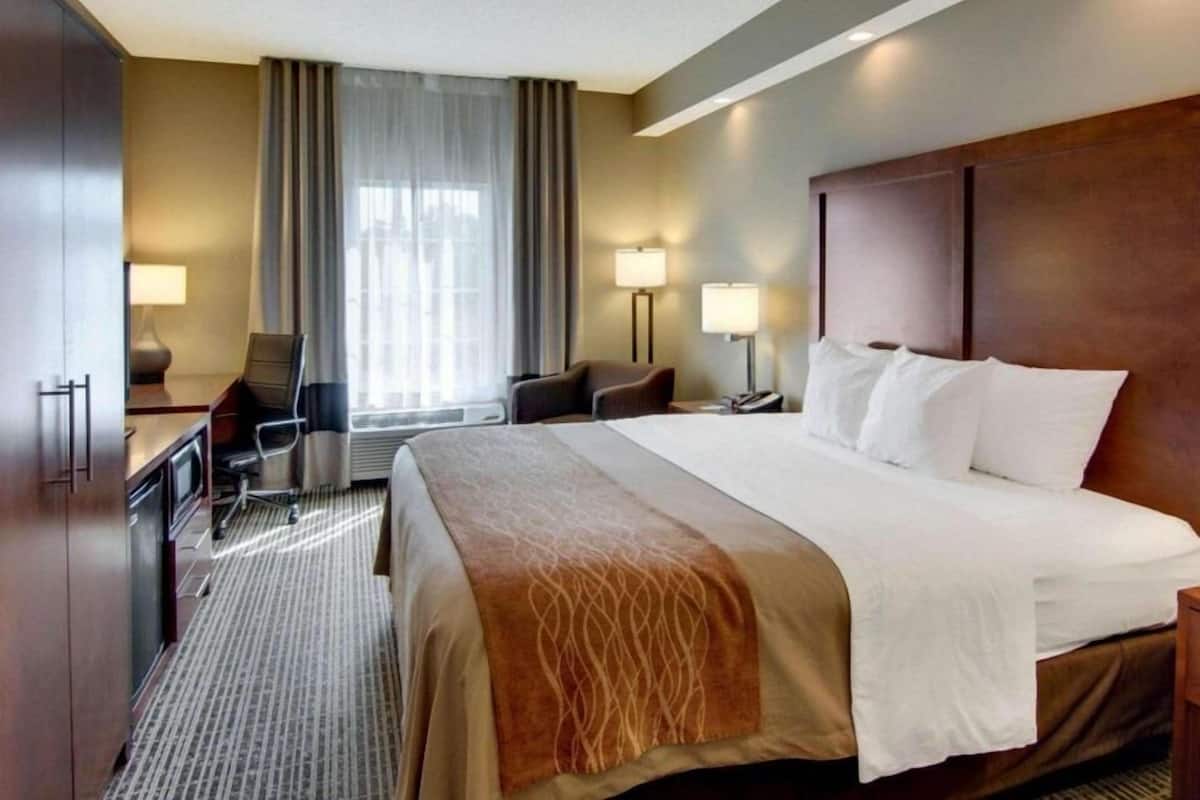 Desk, iron/ironing board, free WiFi, bed sheets
