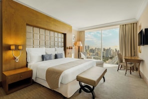 Deluxe Suite, 1 King Bed | Egyptian cotton sheets, minibar, in-room safe, desk - Gulf Hotel Convention and SPA (Manama)