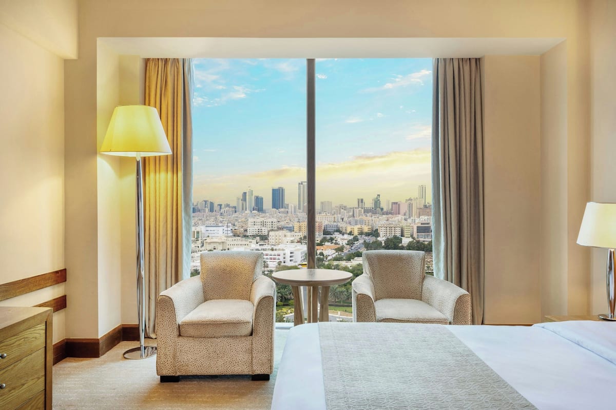 Egyptian cotton sheets, minibar, in-room safe, desk