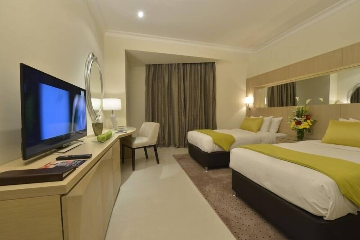 Sábanas de algodón egipcio y minibar