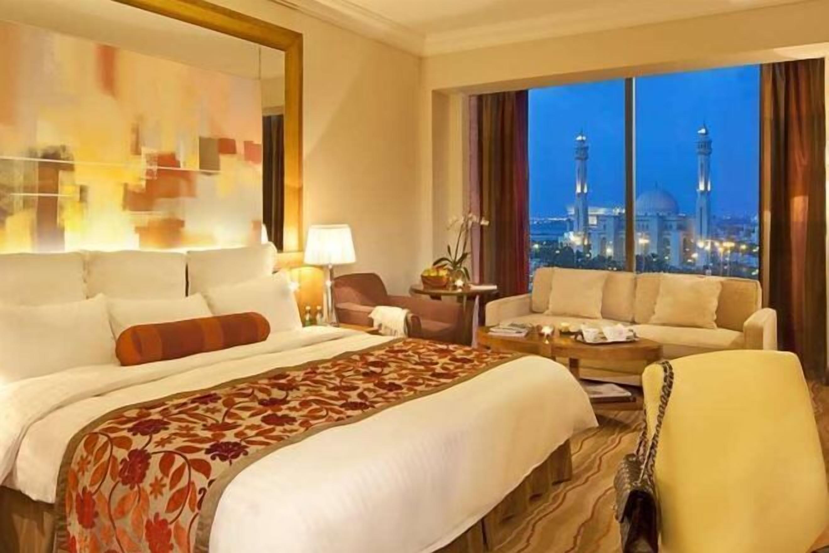 Egyptian cotton sheets, minibar, in-room safe, desk