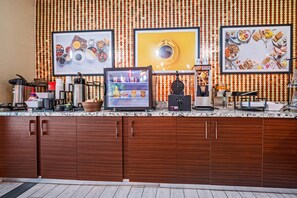 Free daily continental breakfast - The Leo Collection Detroit, an Ascend Collection Hotel (Lincoln Park)