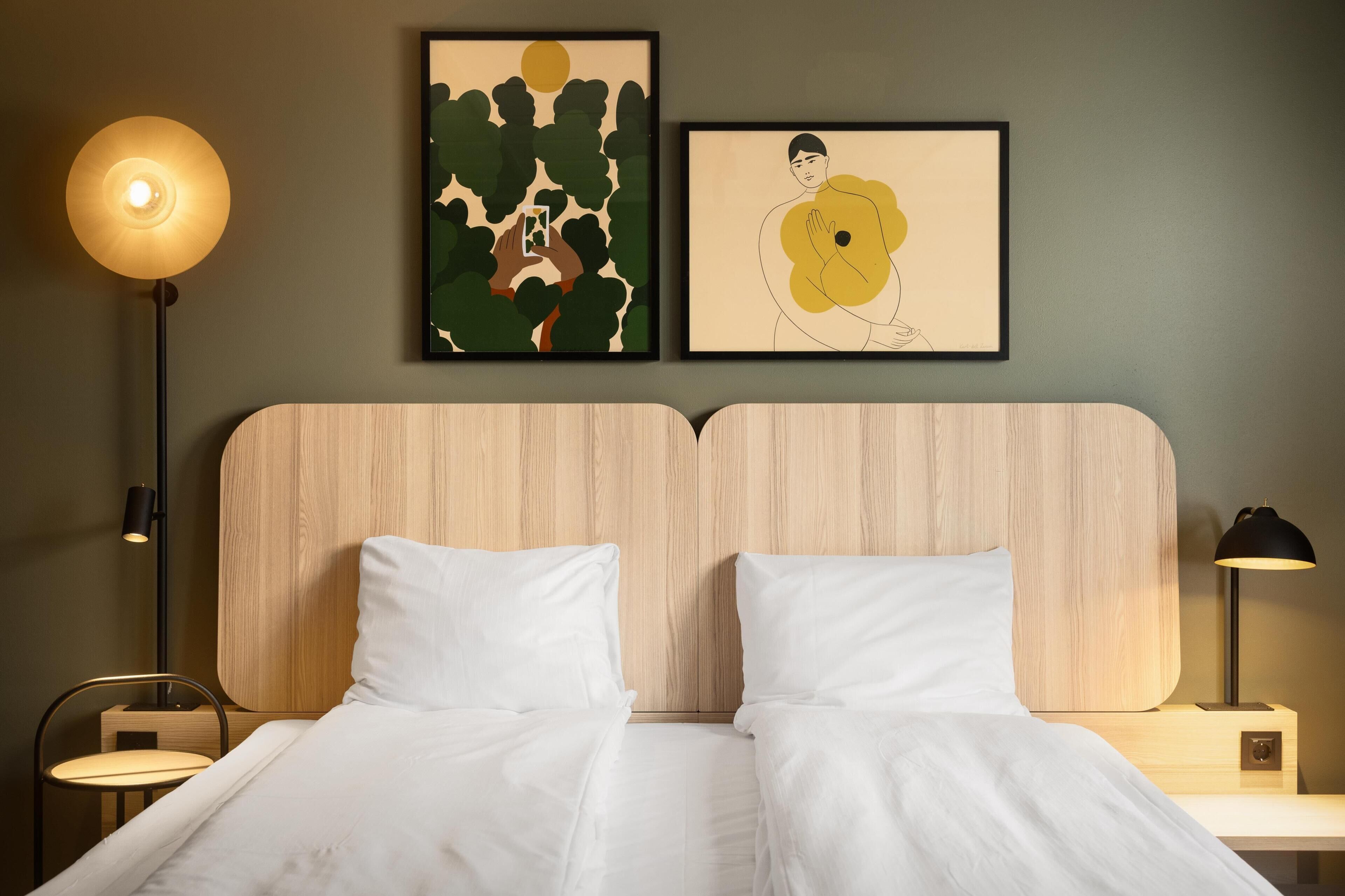 Ropa de cama de alta calidad y escritorio 