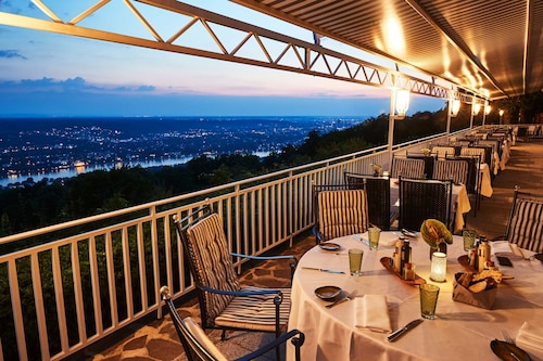 Steigenberger Icon Grandhotel & Spa Petersberg