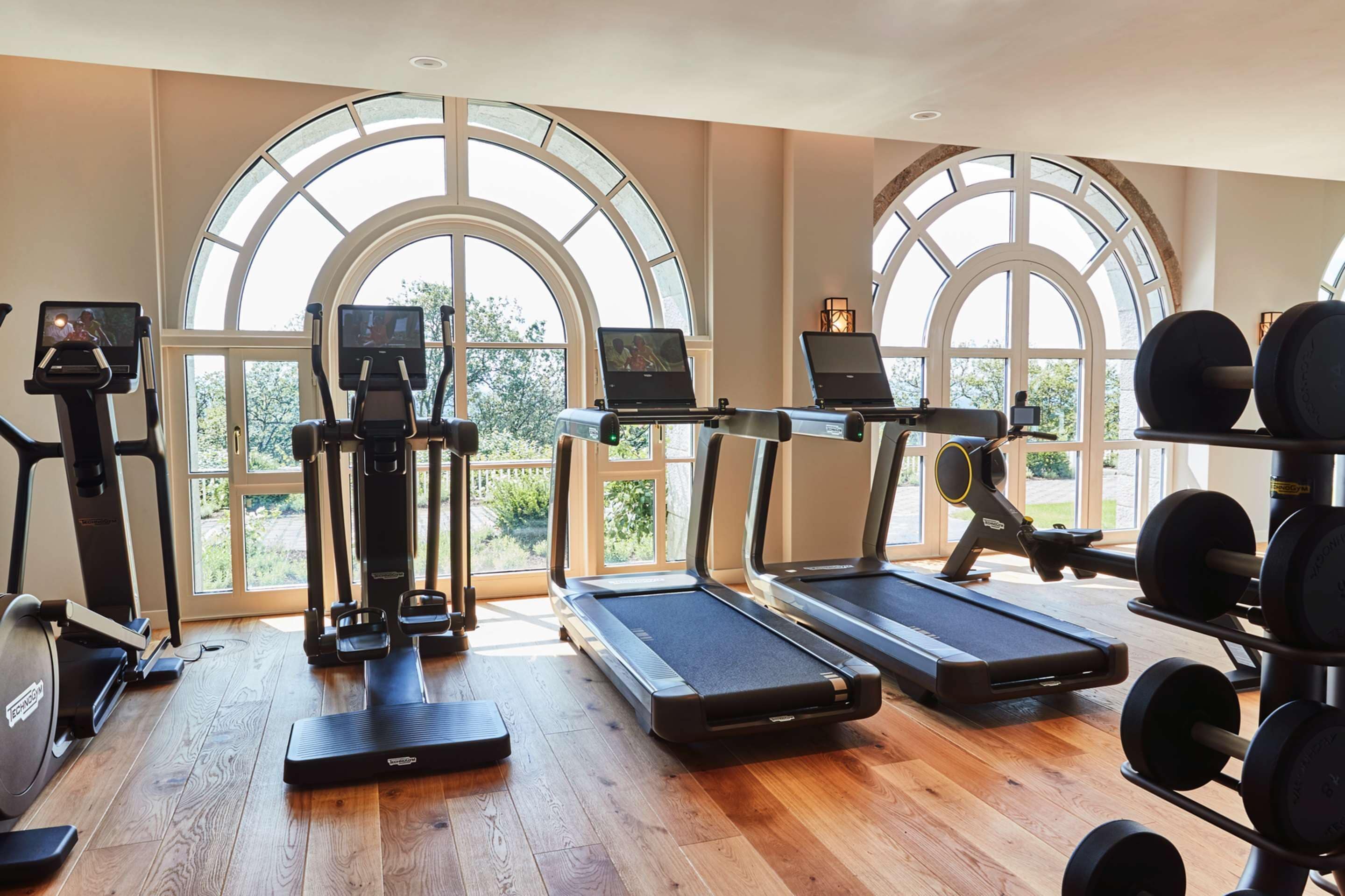 couples treatment room(s), body treatments, body scrubs, facials