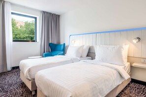 Hypo-allergenic bedding, minibar, in-room safe, desk - Park Inn by Radisson Danube Bratislava (Bratislava)