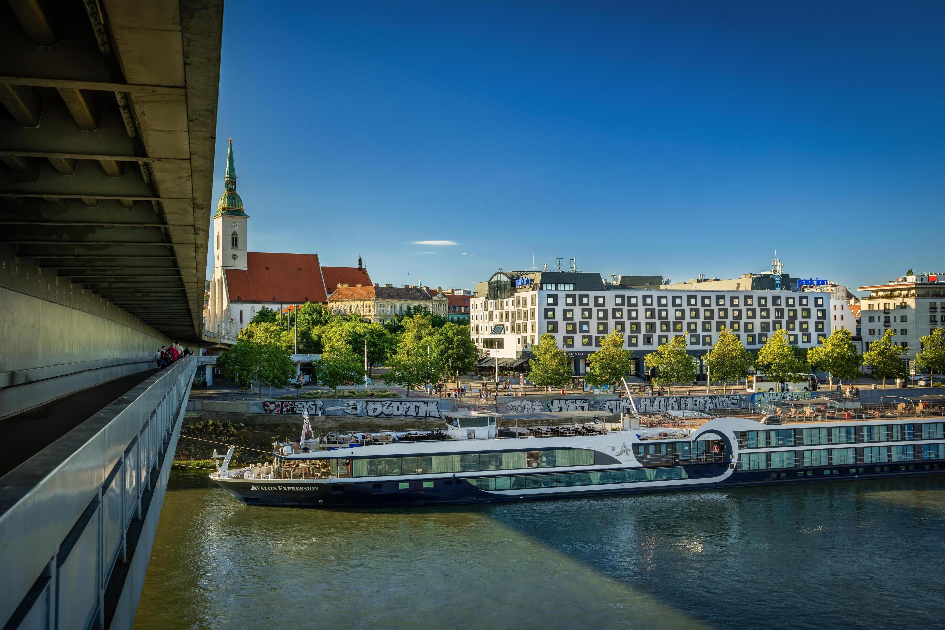 Photo - Park Inn by Radisson Danube Bratislava