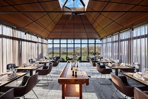 2 restauranter med internationale retter