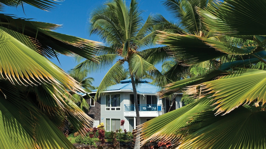 Holua Resort