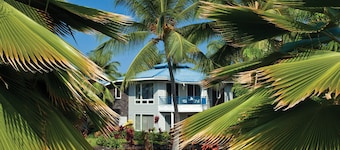 Holua Resort