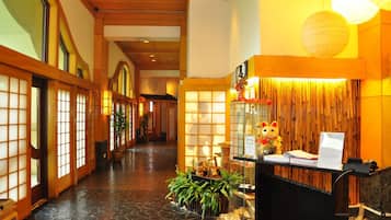 3 restaurants servant le petit déjeuner