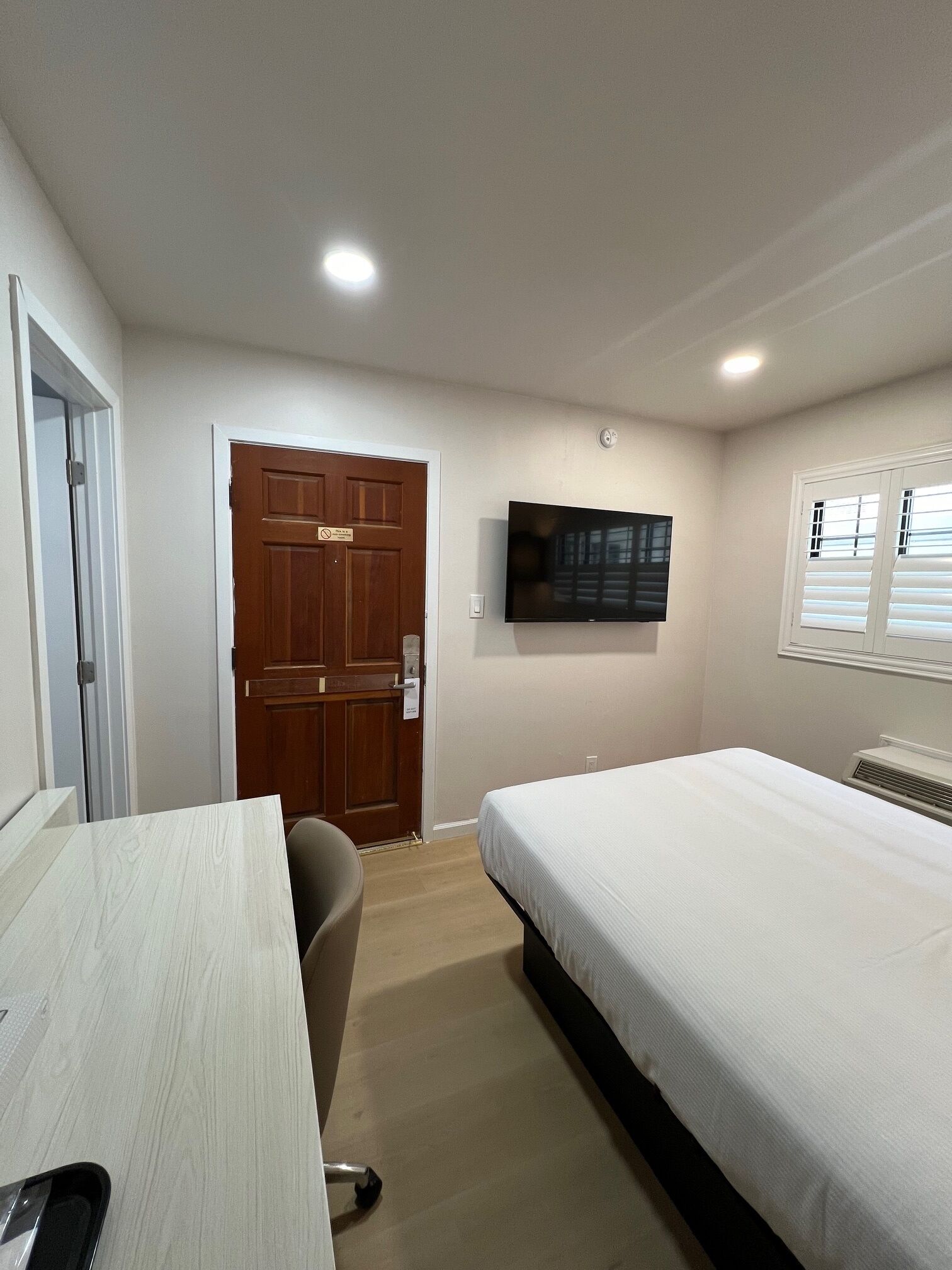 Photo - Nob Hill Motor Inn -Newly Updated Rooms!