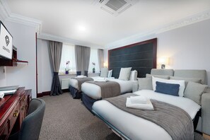 Quarto triplo | 1 quarto, roupas de cama antialérgicas, cofres nos quartos