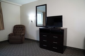 Habitación doble | Ropa de cama de alta calidad y colchones con acolchado adicional