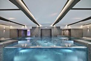 Couples treatment rooms, sauna, hot tub, steam room, Turkish bath