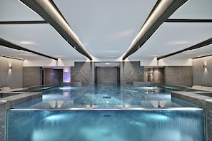 Couples treatment rooms, sauna, hot tub, steam room, Turkish bath - L'Impérial Palace (Annecy)