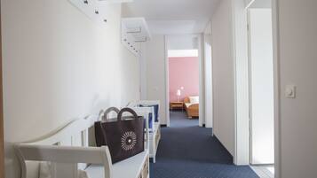 1 bedroom, premium bedding, minibar, in-room safe