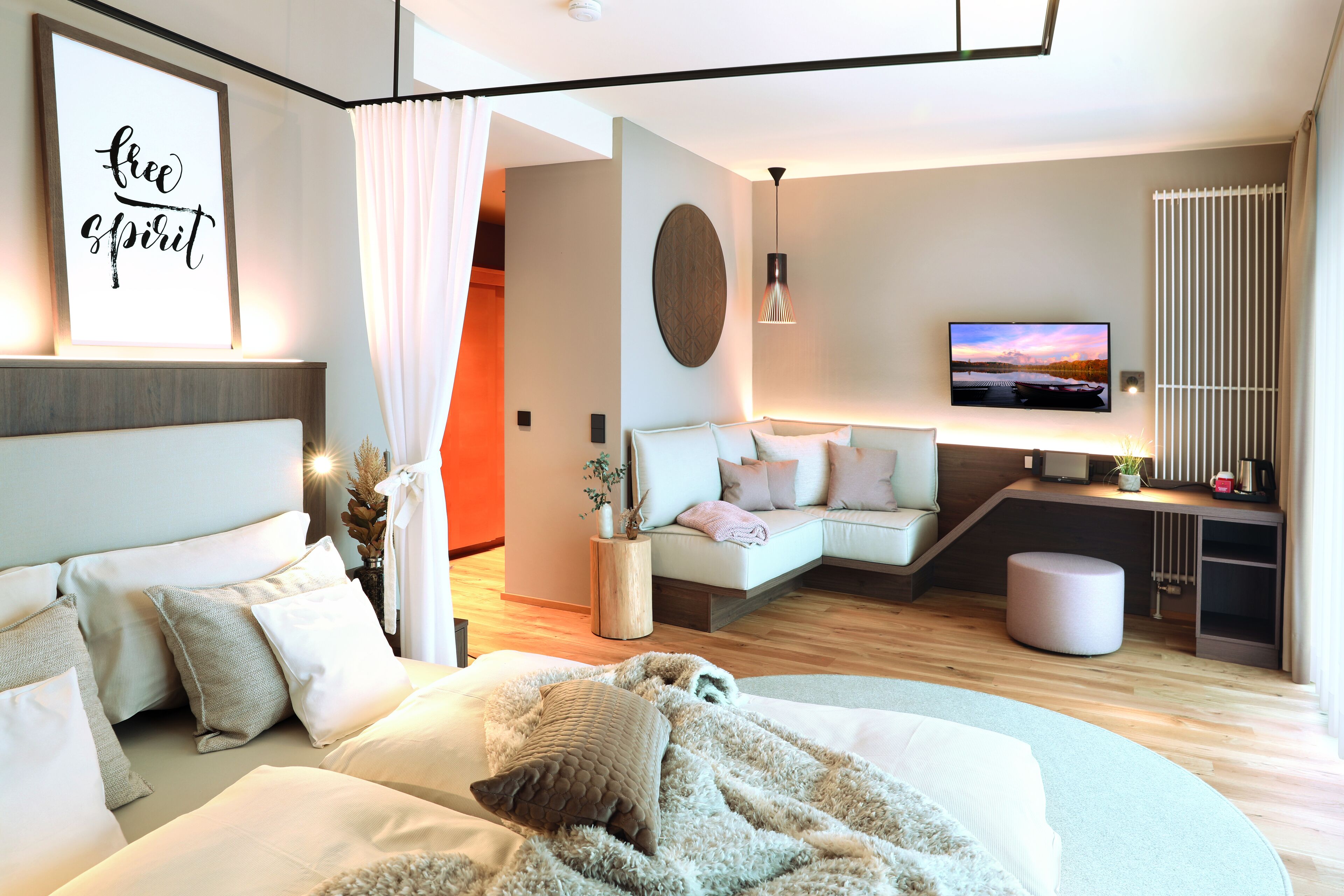 高級雙人房 (Freigeist) | 高級寢具、迷你吧、客房內保險箱、書桌