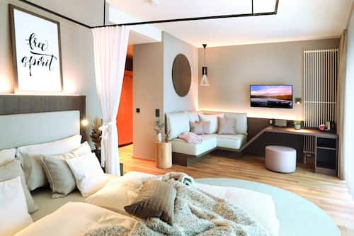 Superior-Doppelzimmer (Freigeist) | Hochwertige Bettwaren, Betten mit Memory-Foam-Matratzen, Minibar