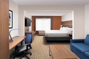 In-room safe, desk, laptop workspace, blackout drapes - Holiday Inn Express & Suites Baltimore - BWI Airport North by IHG (Linthicum Heights)