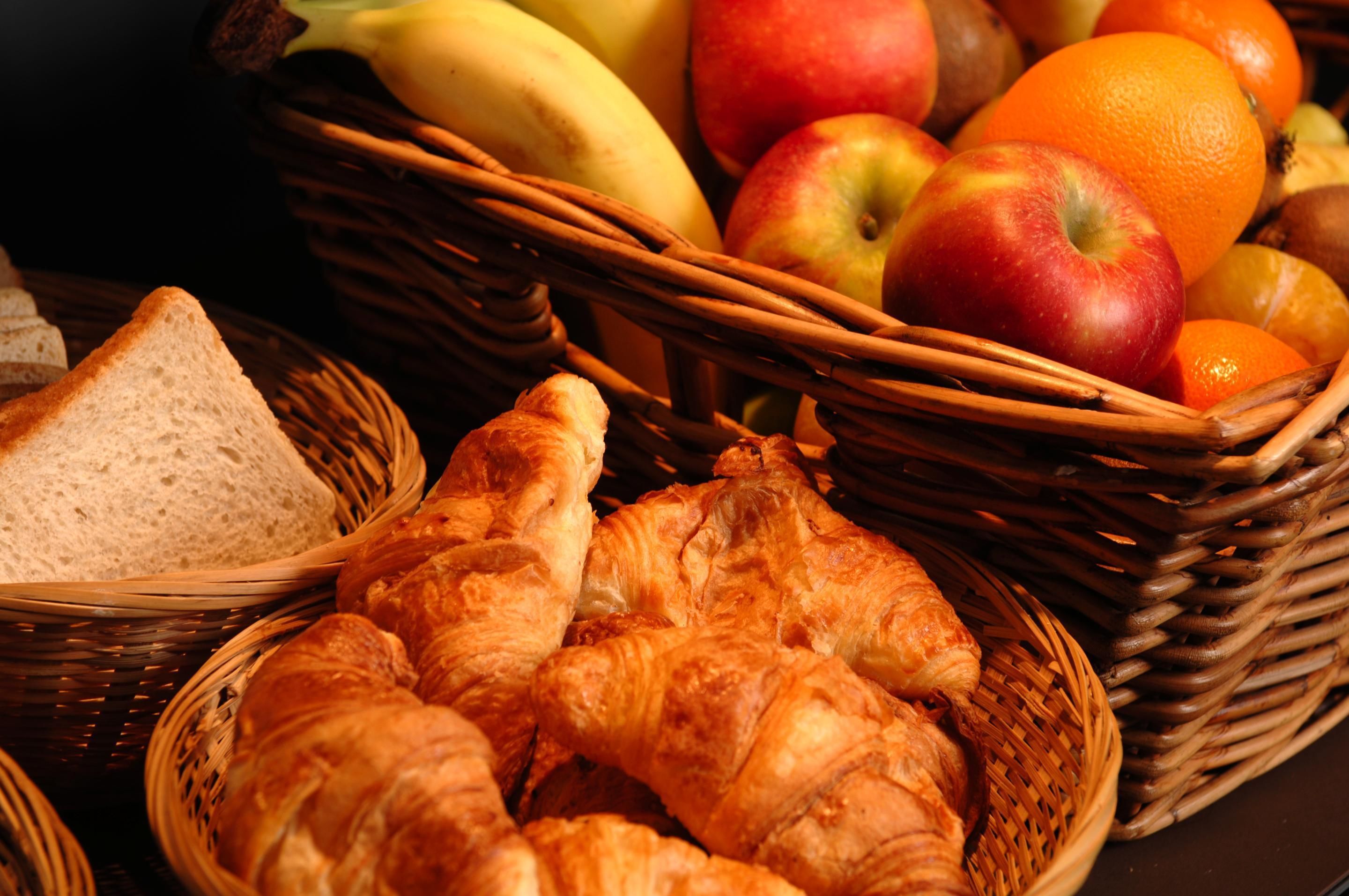 daily buffet breakfast (eur 19 per person)