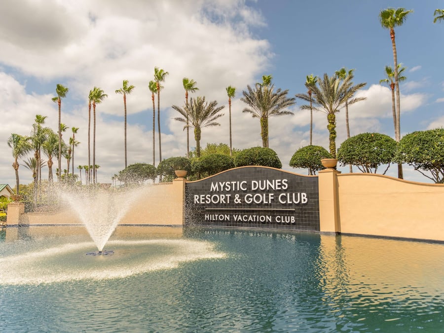 4 outdoor pools, pool cabanas (surcharge), pool umbrellas