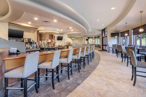 2 bars/lounges, poolside bar