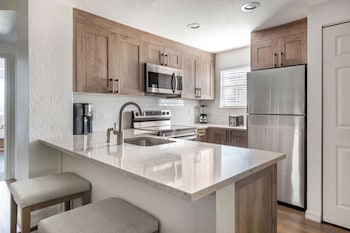 Microwave, stovetop, dishwasher, coffee/tea maker at Hilton Vacation Club Mystic Dunes Orlando