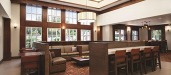 普萊森特希爾凱悅嘉寓酒店