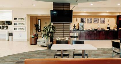 The Beacon Charlotte Airport