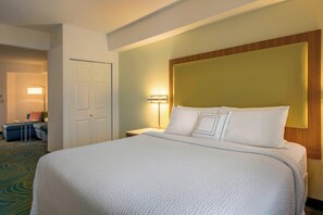1 bedroom, in-room safe, desk, laptop workspace