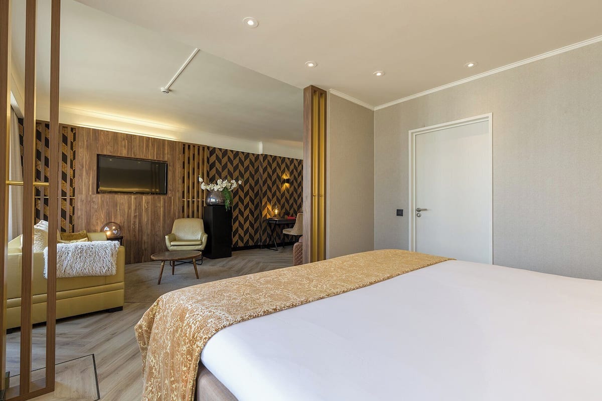 Suite estándar | 1 habitación, ropa de cama de alta calidad y minibar