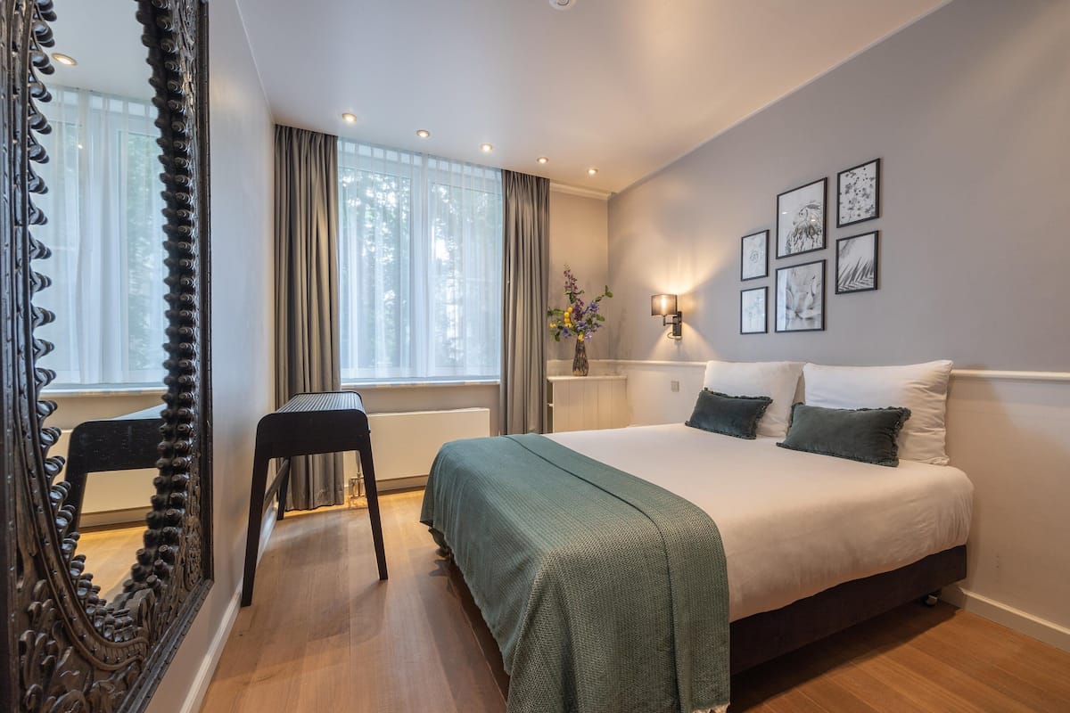 Departamento superior | 1 habitación, ropa de cama de alta calidad y minibar