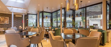 Daily buffet breakfast (EUR 25 per person)