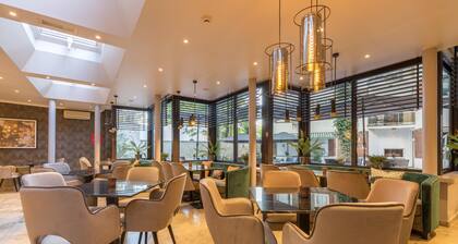 Leonardo Hotel Antwerp The Plaza