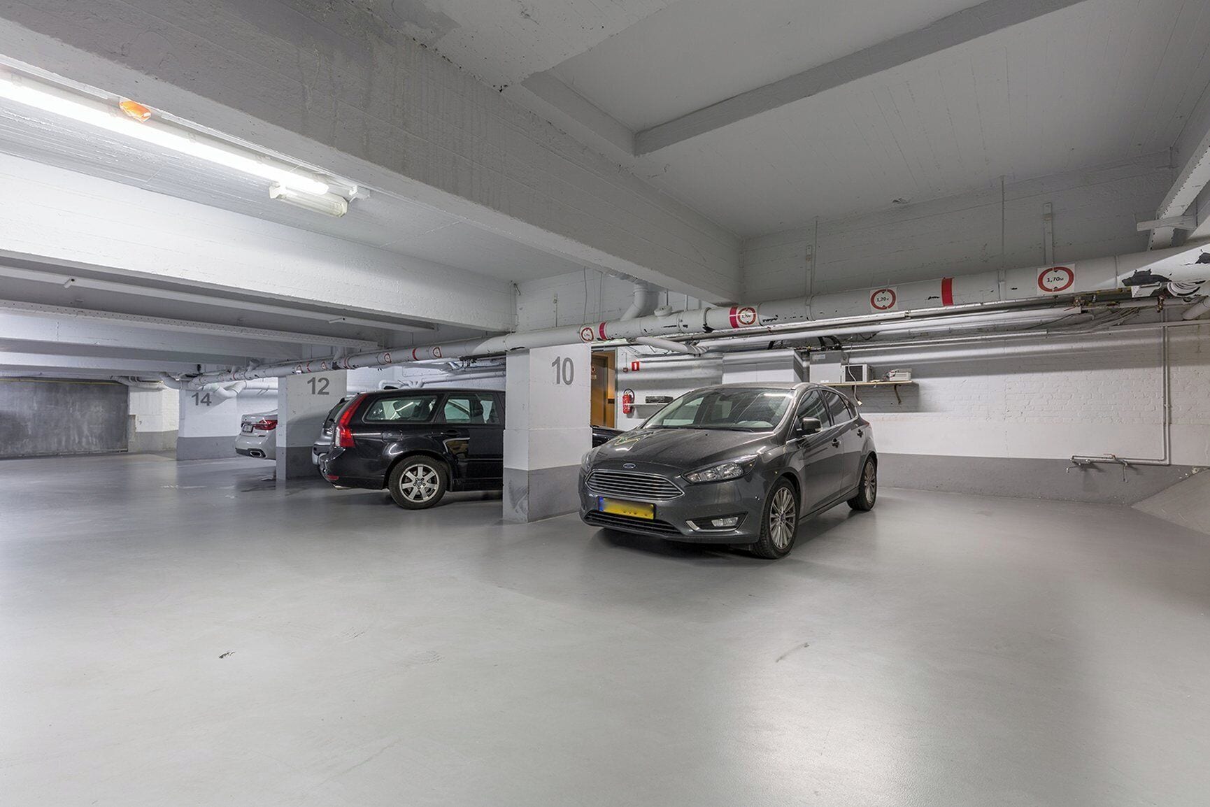 self-parking (surcharge) 21 per night