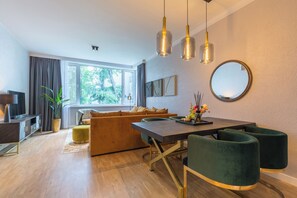 Apartment, 2 Bedrooms (1 King Bed 1 Twin Bed)