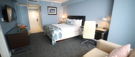 1 bedroom, premium bedding, down duvets, minibar