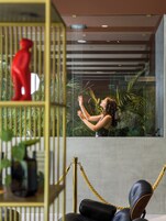 Couples treatment rooms, sauna, hot tub, steam room, hot springs