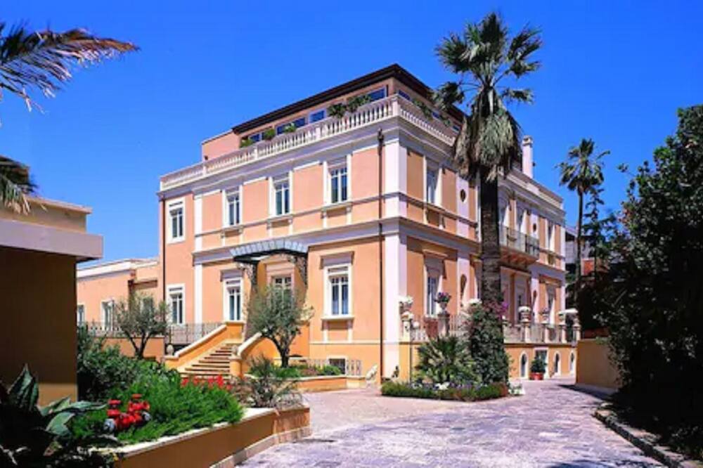 Hotel Villa del Bosco