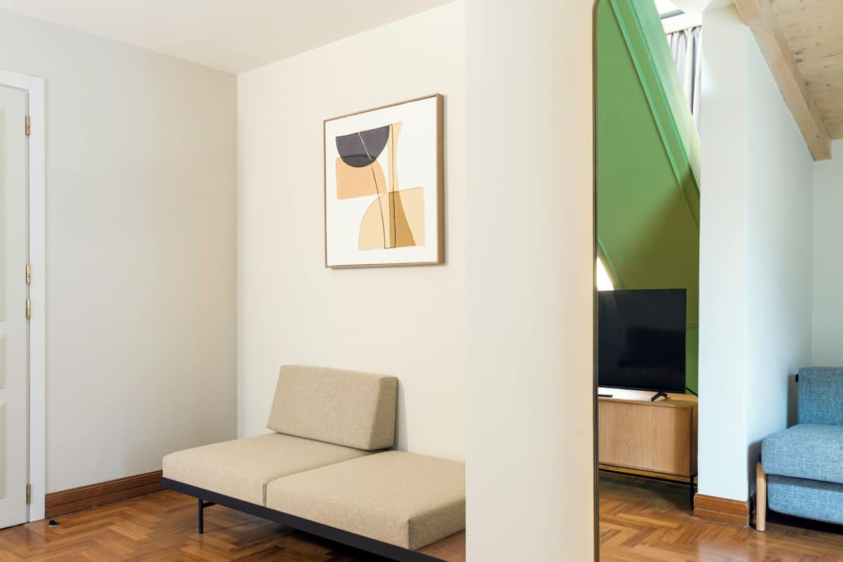 Junior Suite | เครื่องนอนระดับพรีเมียม, มินิบาร์, ตู้นิรภัยในห้องพัก