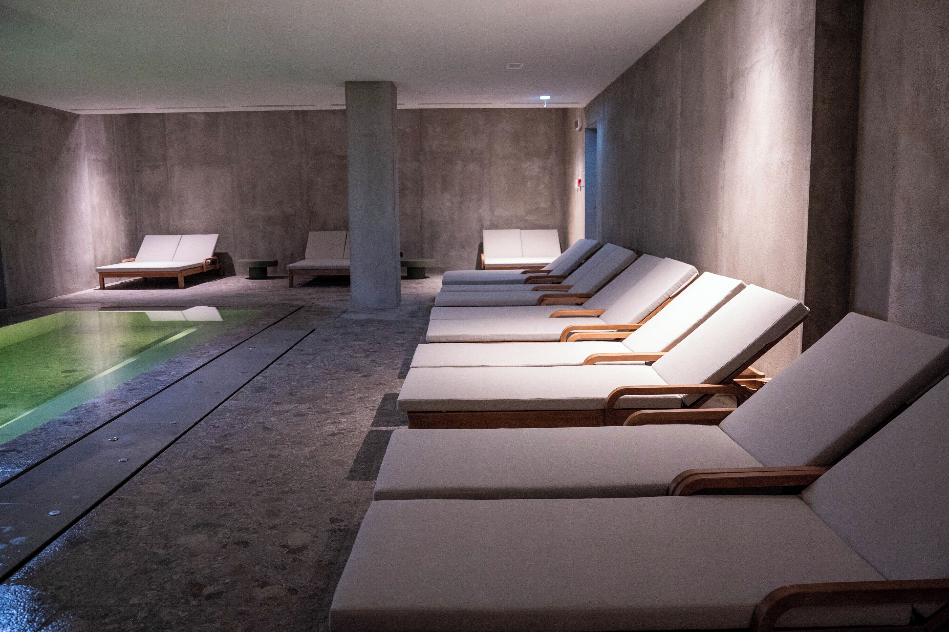 Couples treatment rooms, sauna, hot tub, steam room, Turkish bath