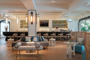 Cocktail bar