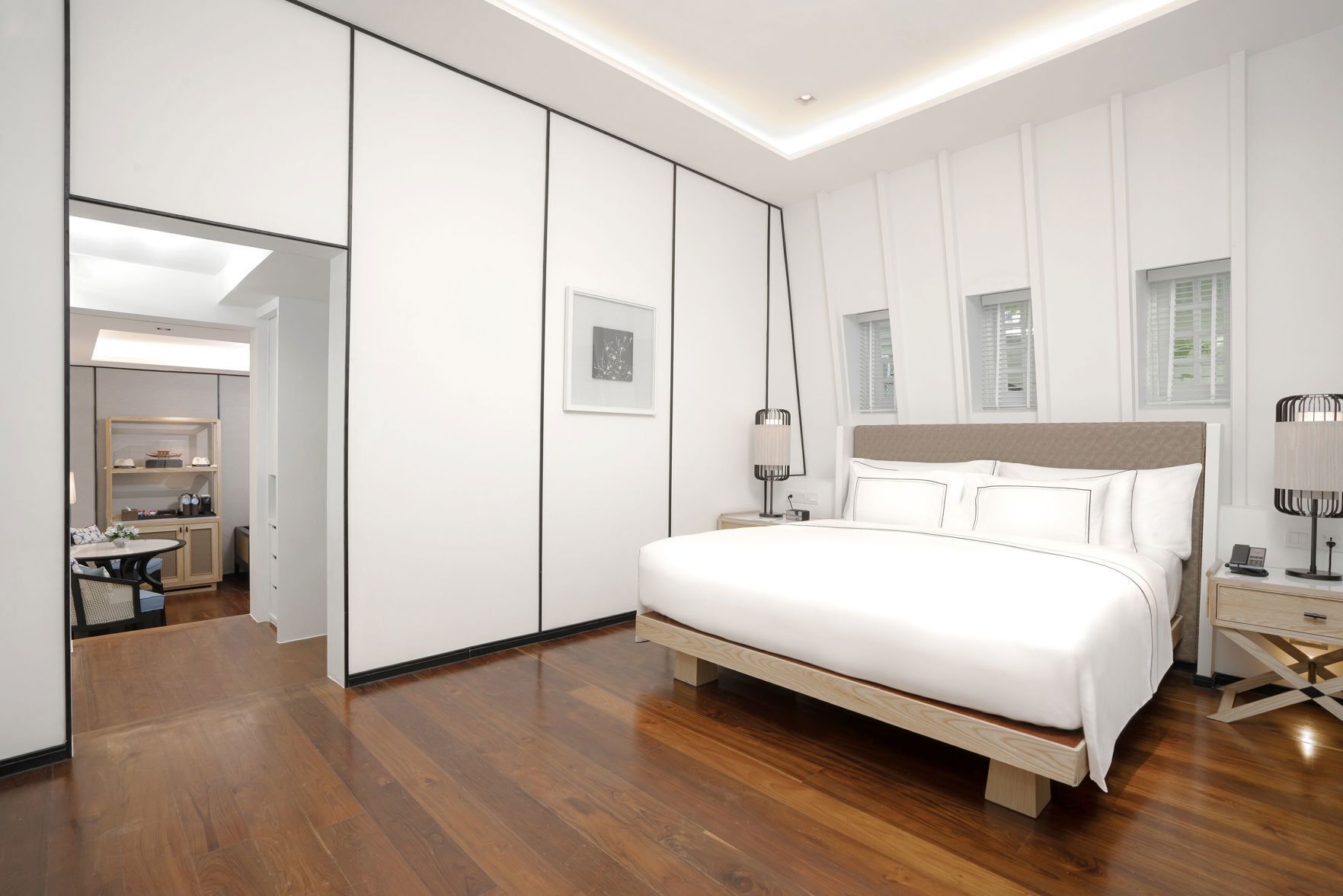 Allergikerbettwaren, Minibar, Zimmersafe, Verdunkelungsvorhänge