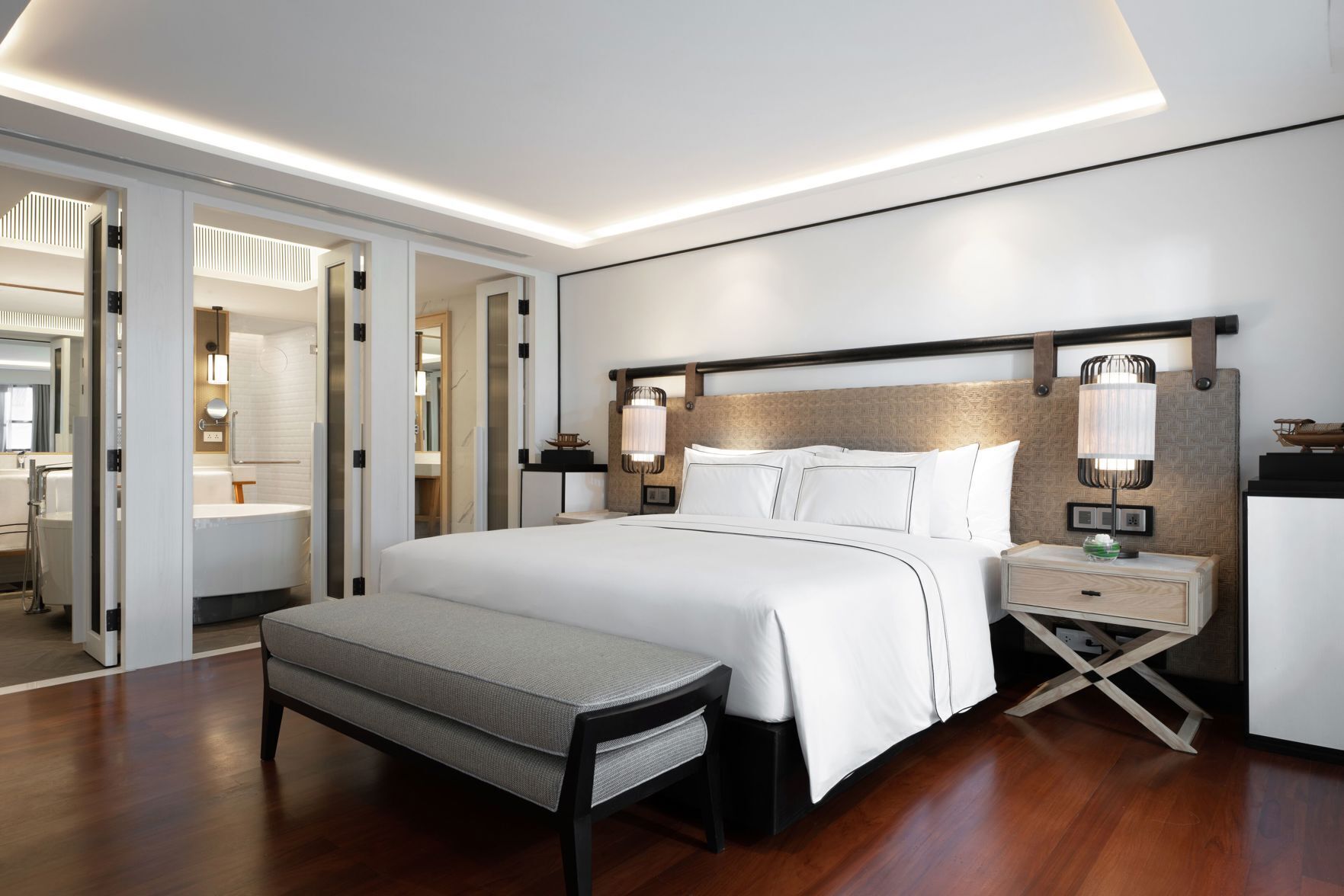 Allergikerbettwaren, Minibar, Zimmersafe, Verdunkelungsvorhänge