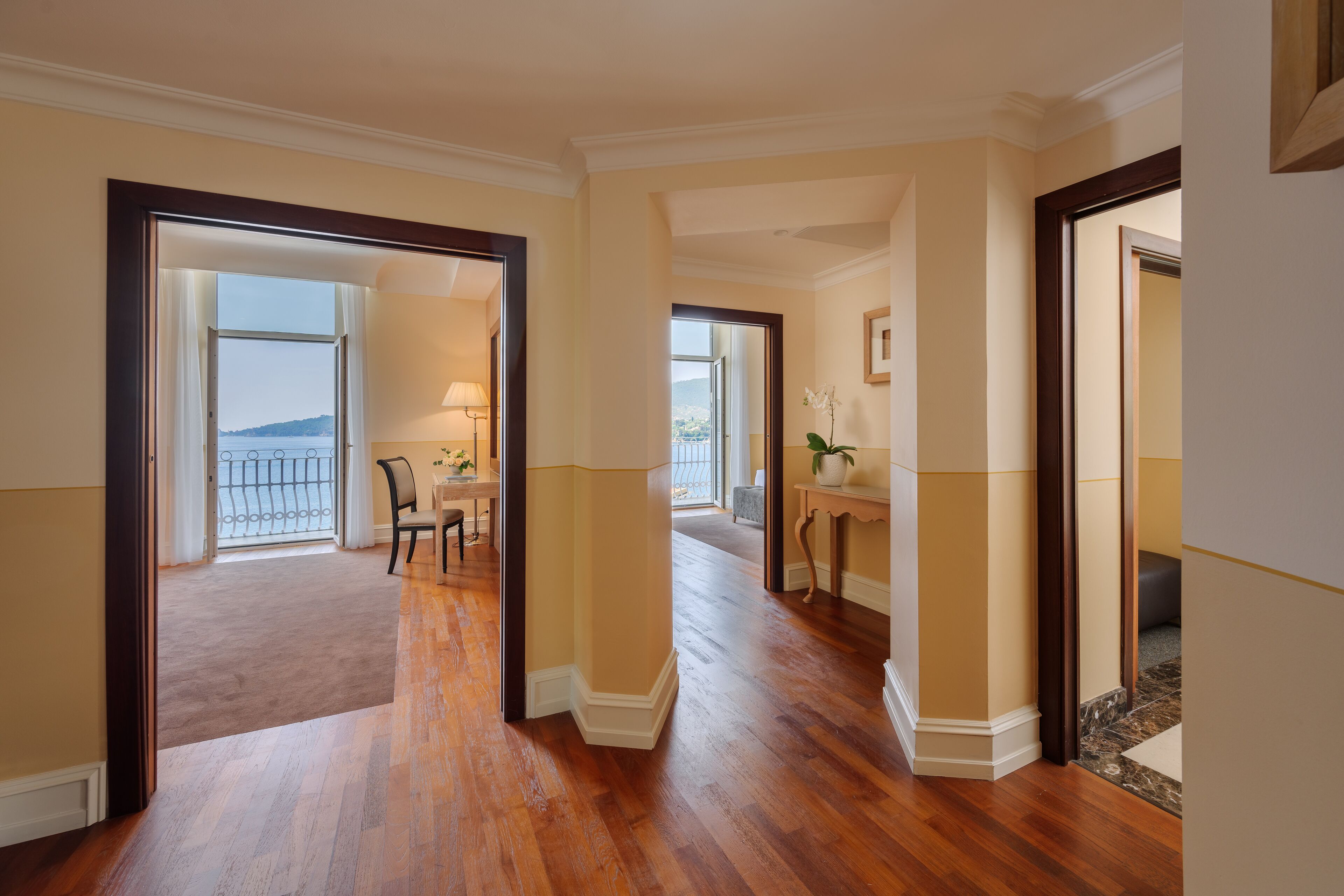 riviera suite, sea view | living area | 42-inch lcd tv with digital channels, tv, netflix